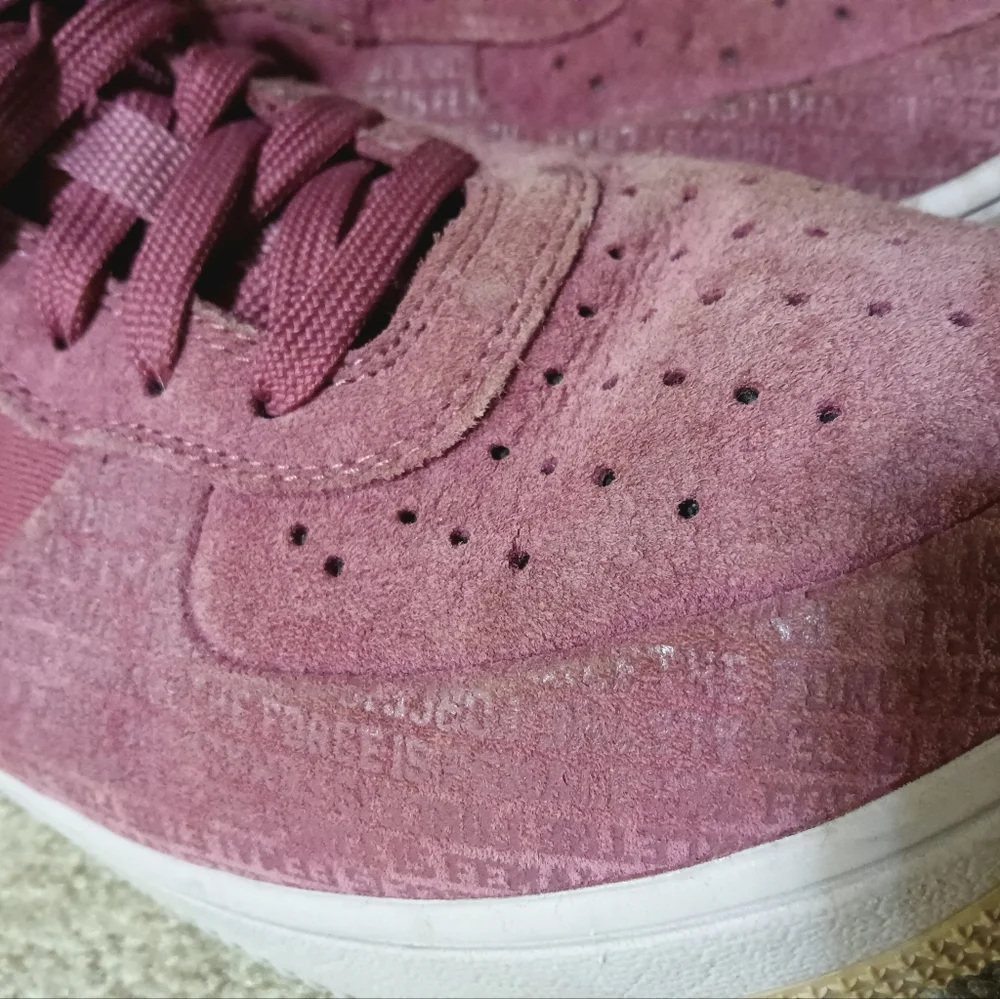 Nike - Picture 6 of 10